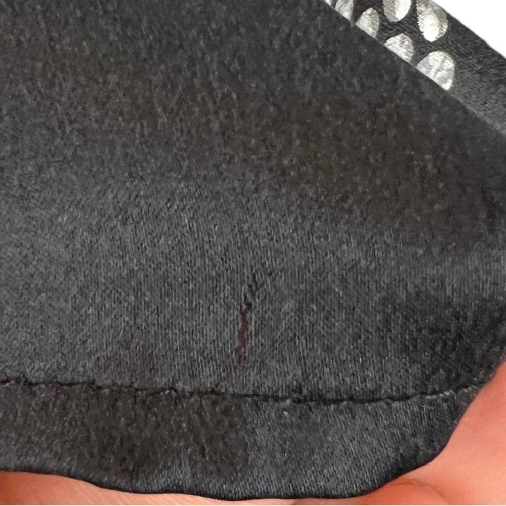Equipment Femme Triangle Diamond Silk Blouse - Picture 10 of 11